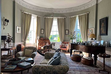 period drawing room