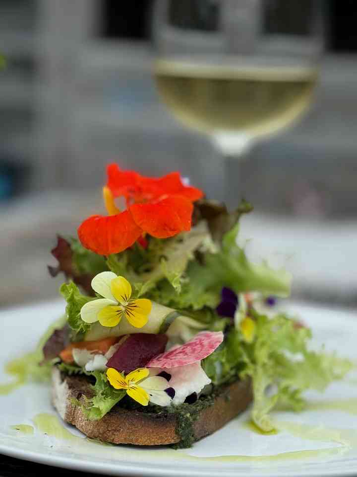 Burrata & Tomato Bruschetta