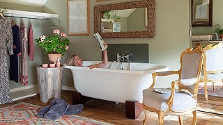 Jo in bathtub
