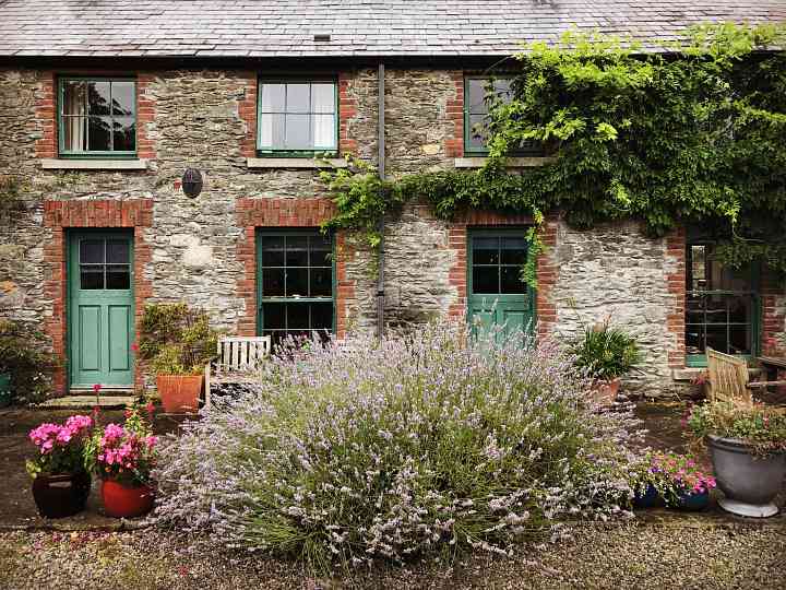 Stable Yard Terrace