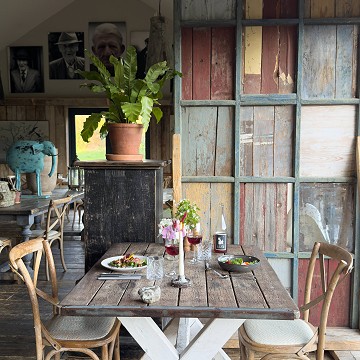 Tje Green Barn