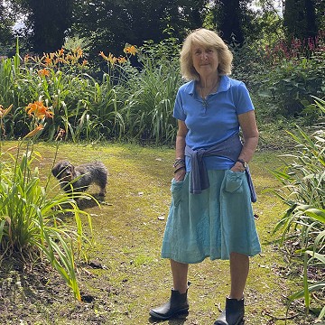 Artist Lelsey Fennell in her gardens